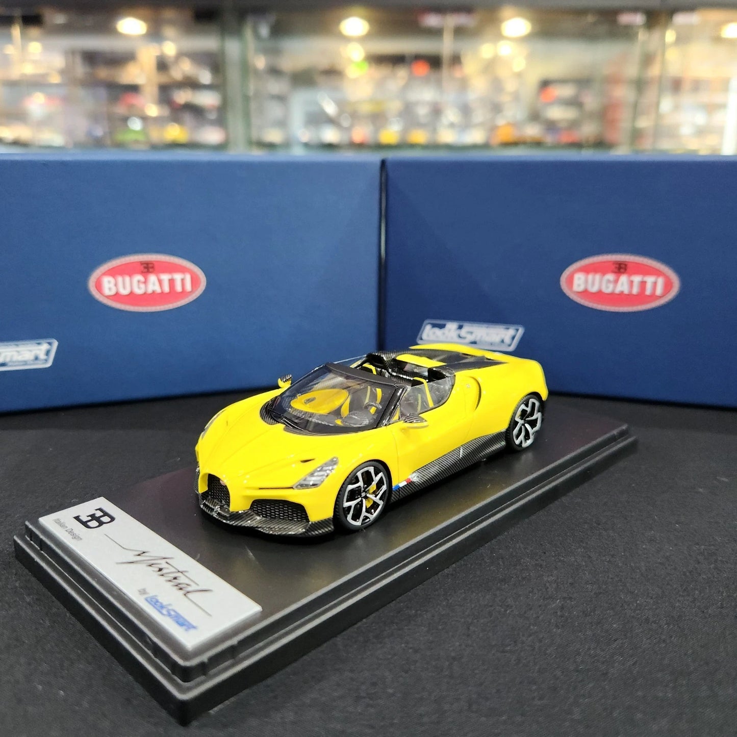 Looksmart 1/43 Bugatti Mistral W16 (Yellow)