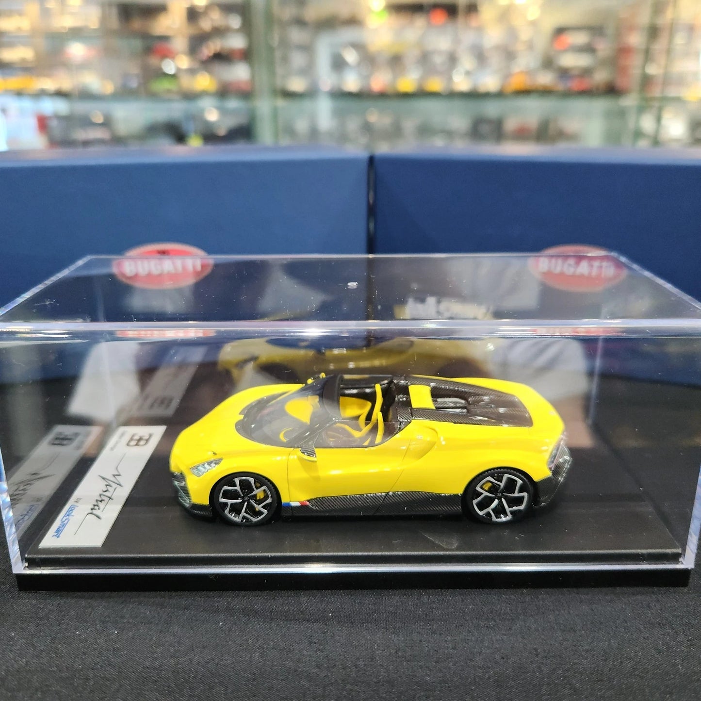 Looksmart 1/43 Bugatti Mistral W16 (Yellow)