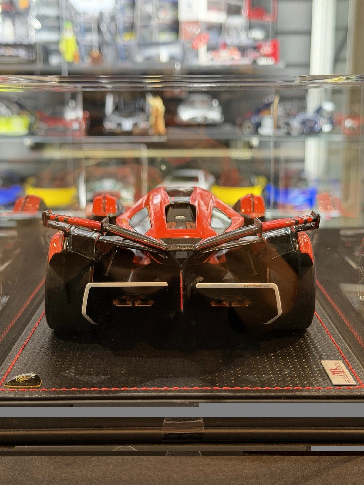 MR Collection 1/18 Lamborghini V12 Vision Gran Turismo (Arancio Egon)
