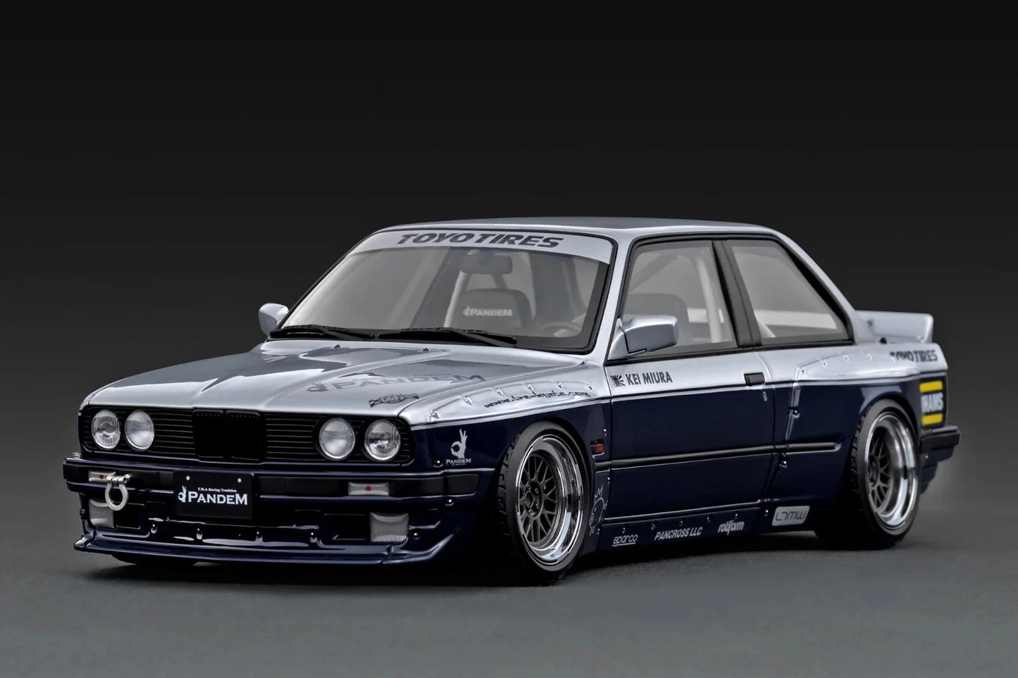 IG3717 PANDEM BMW E30 3 Series (Silver/Blue) 1/18 Ignition Model