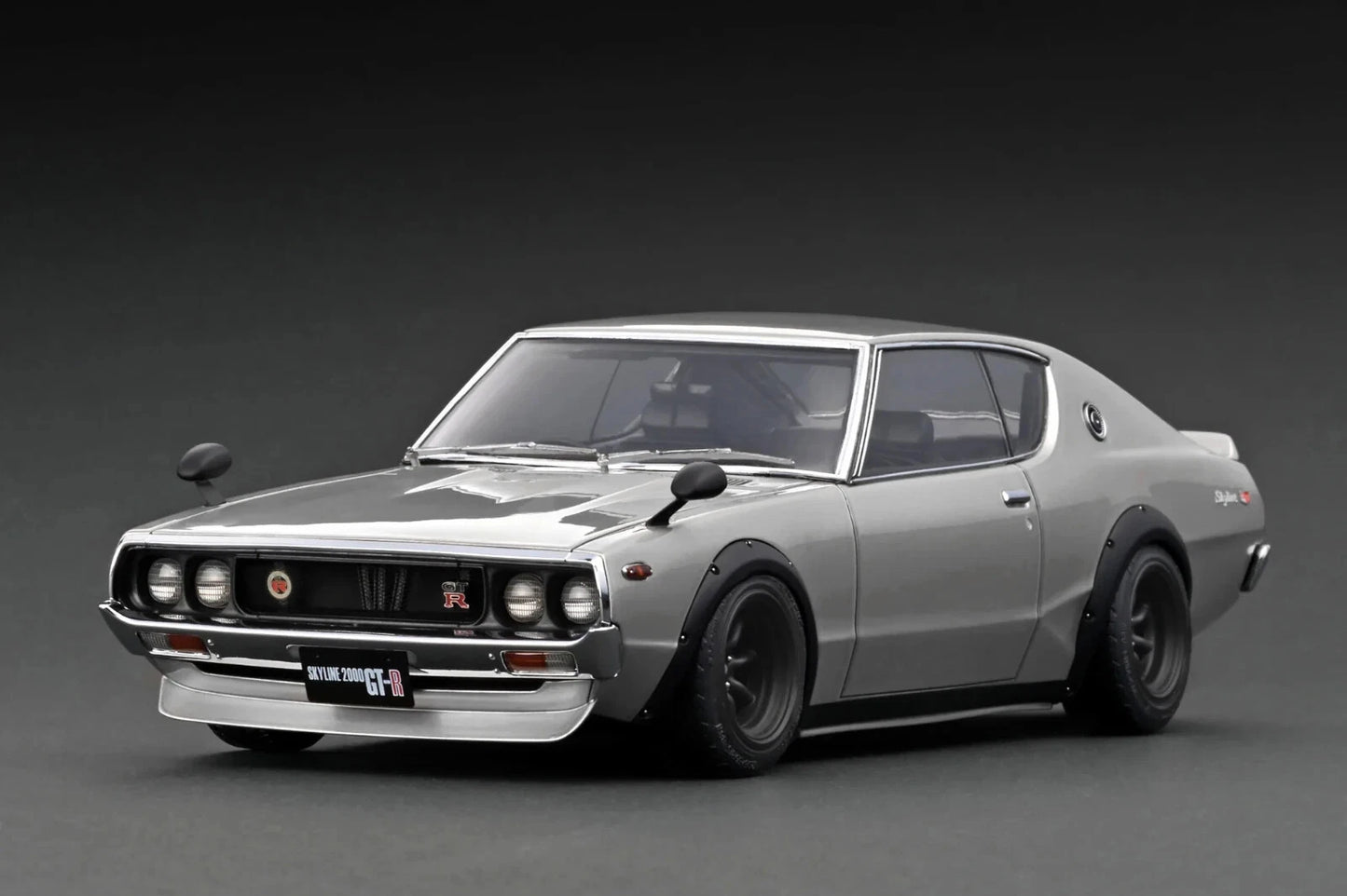 IG3452 Nissan Skyline 2000 GT-R (KPGC110) Silver 1/18 Ignition Model