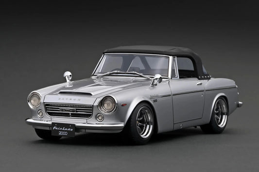 IG2712 DATSUN Fairlady 2000 (SR311) Silver 1/18 Ignition Model