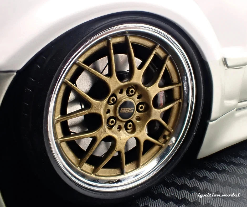IG3580 VERTEX Toyota Chaser JZX100 MARK-II Pearl White/Champagne Gold 1/18 Ignition Model