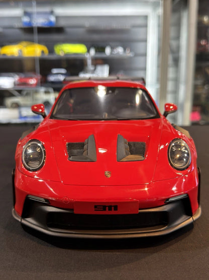 GT Spirit 1/12 Porsche 911 (992) GT3 RS (Guards Red)