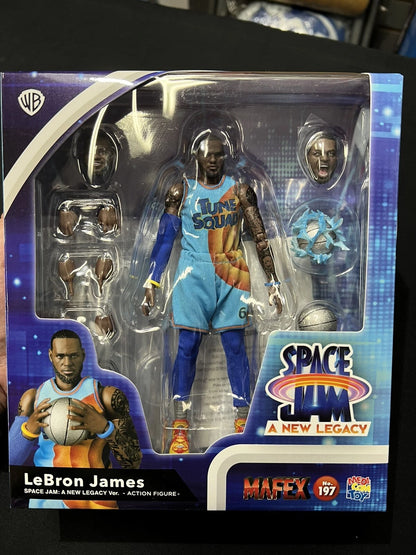 MAFEX Medicom Toy LeBron James (Space Jam A New Legacy) Action Figure