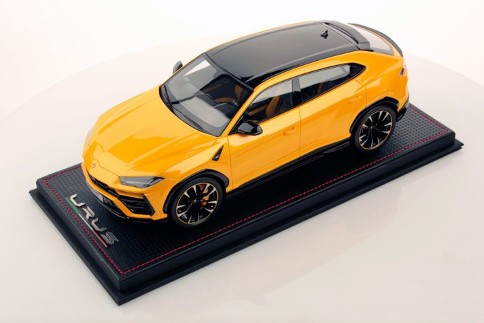 MR Collection Lamborghini Urus Pearl Capsule 1/18 (Giallo Inti)