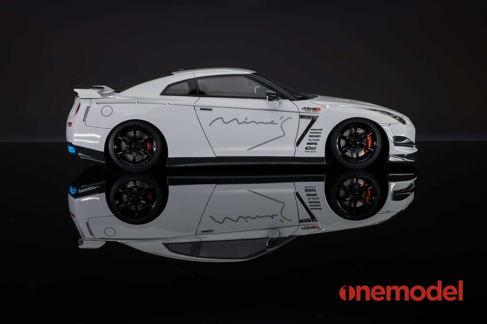 Onemodel Nissan GT-R R35 MINES 1/18