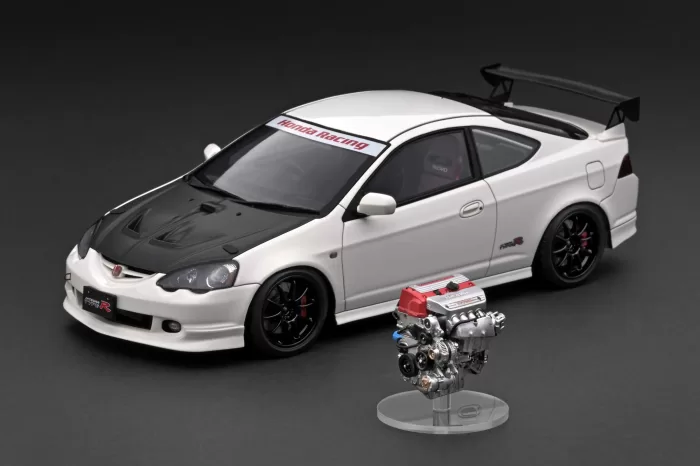 IG3324 Honda Integra (DC5) TYPE R (White w/K20A Engine) 1/18 Ignition Model