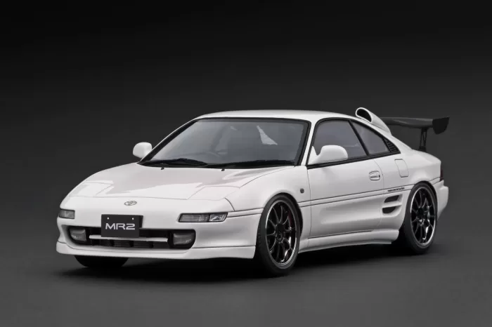 IG3336 Toyota MR2 (SW20) White 1/18 Ignition Model