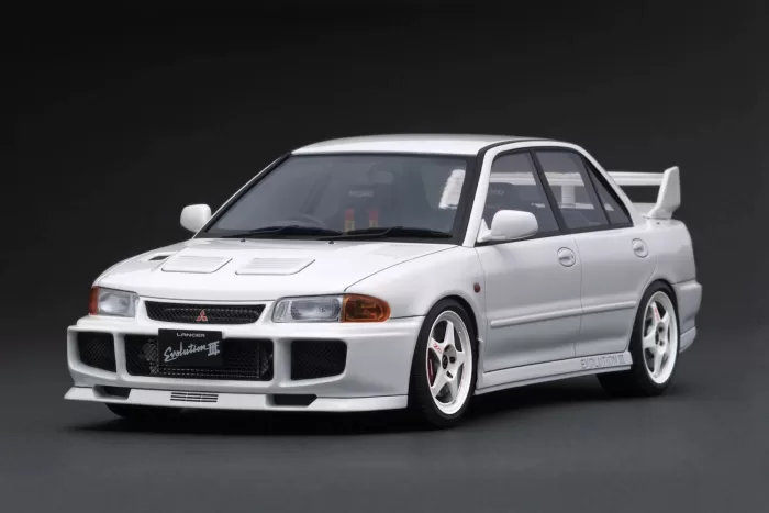 IG3549 Mitsubishi Lancer Evolution III GSR (CE9A) White 1/18 Ignition Model