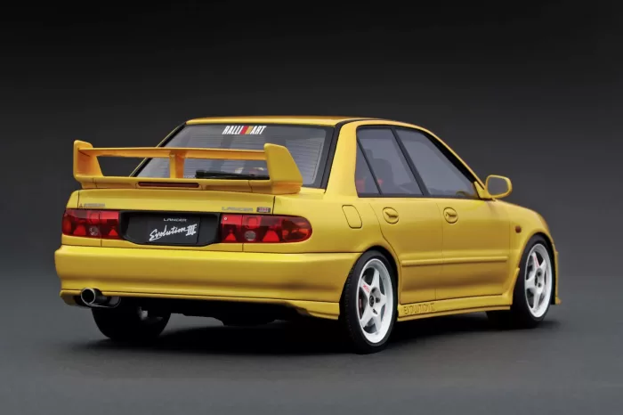 IG3551 Mitsubishi Lancer Evolution III GSR (CE9A) Yellow 1/18 Ignition Model - Image 2