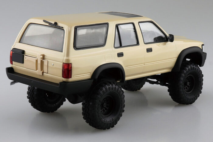 Aoshima 1/24 VZN130G Toyota Hilux Surf Lift Up '91 - Image 3